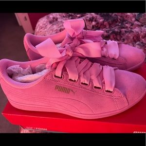 Puma Prism Pink Suede Vikky Ribbon Sneaks 9 EUC